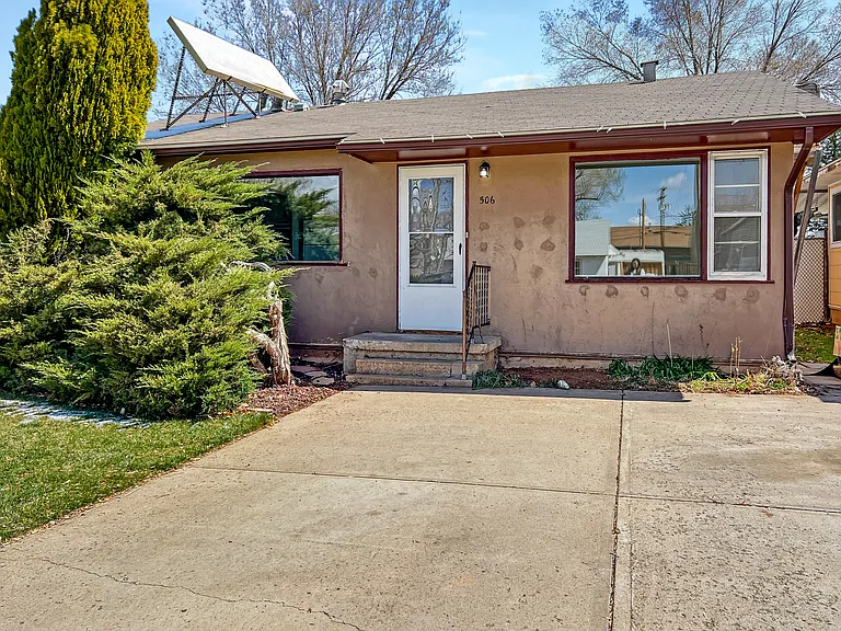 506 N Ash St — Photo 23