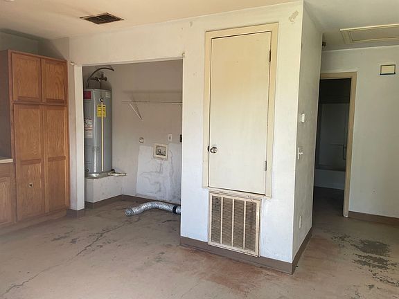 5th image of 2851 Highland Ave #103