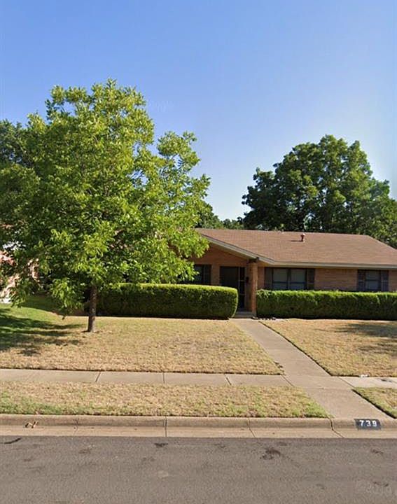 1st image of 739 E Center St