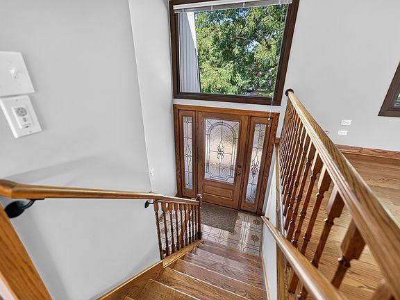 3rd image of 713 N Elm St