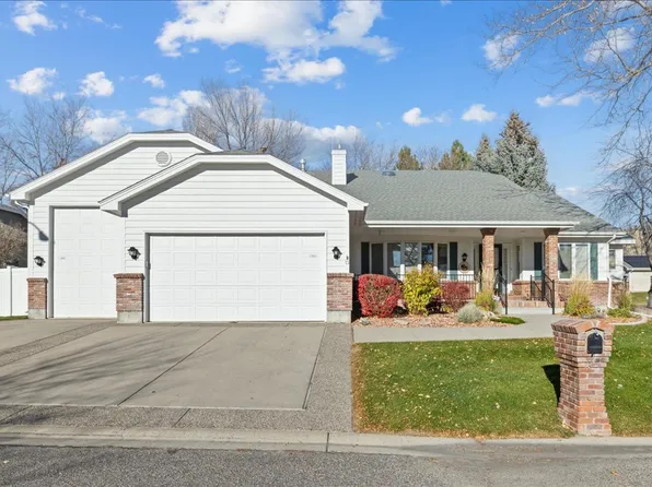 13 Stanford Ct, Billings, MT 59102