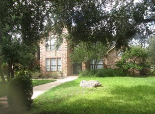 1800 Cynthia Ln, Palmhurst, TX 78573