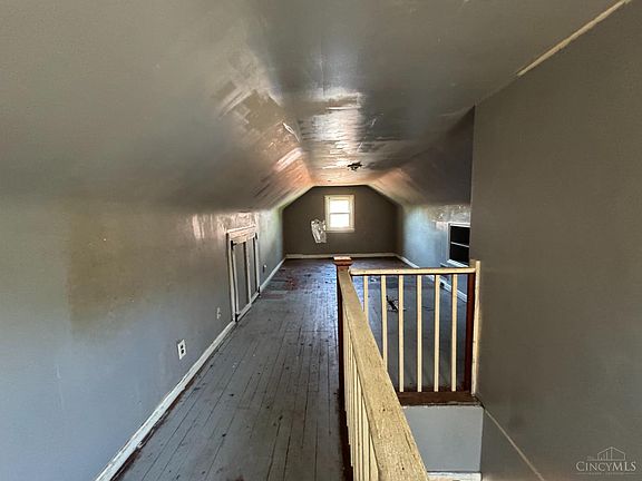 3rd image of 6520 Betts Ave