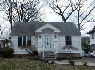 55 Oak Ridge Ave, Nutley, NJ 07110