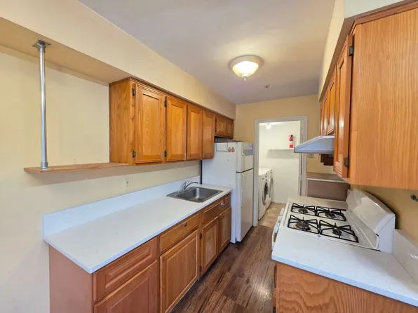 363 Hylan Blvd, Staten Island, NY 10305