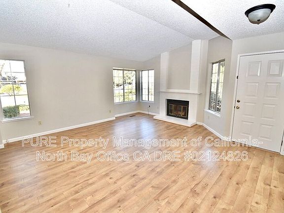 3rd image of 1720 Capella Ct