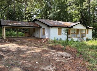 2386 Young Rd, Stone Mountain, GA 30088