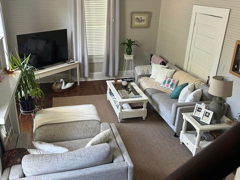 7th image of this home