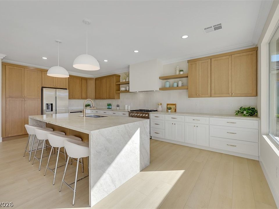 1st image of 4987 Pensier St