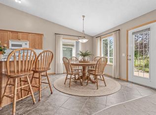127 W Whispering Way, Vulcan, AB T0L2B0