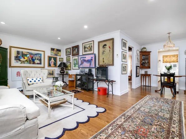 21 Village Walk #21, Wilton, CT 06897