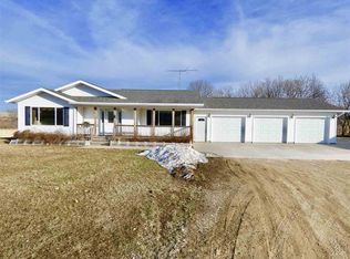 W1769 Rupnow Rd, Fall River, WI 53932
