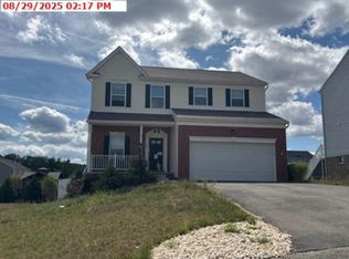 405 Gardenia Dr, Belle Vernon, PA 15012