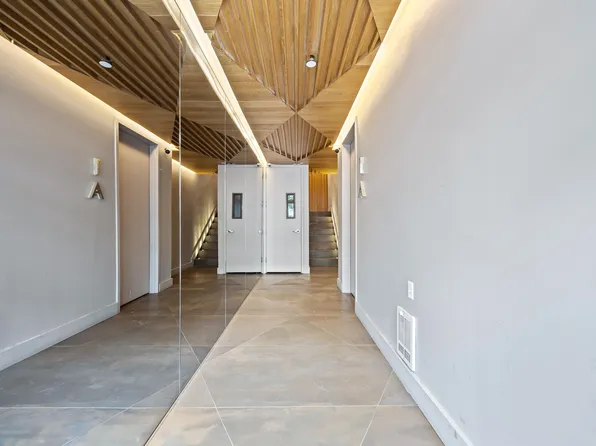 20 Melrose Street 4F image 3 of 16