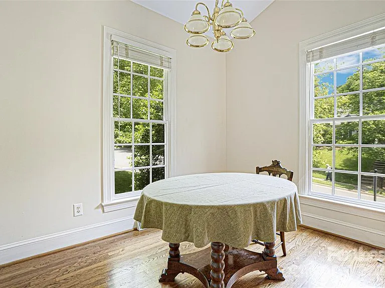 112 McConnell Dr — Photo 31