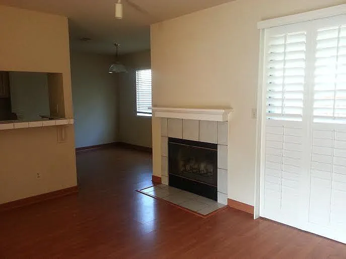 2 bed, 2.5 bath, $2,675 — Photo 3