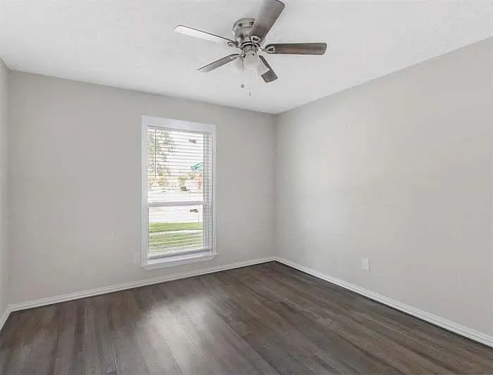 10022 Old Towne Ln — Photo 20