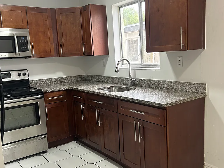 10765 SW 4th St #5 — Photo 1