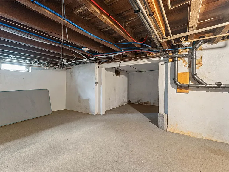 519 Kings Hwy — Photo 21