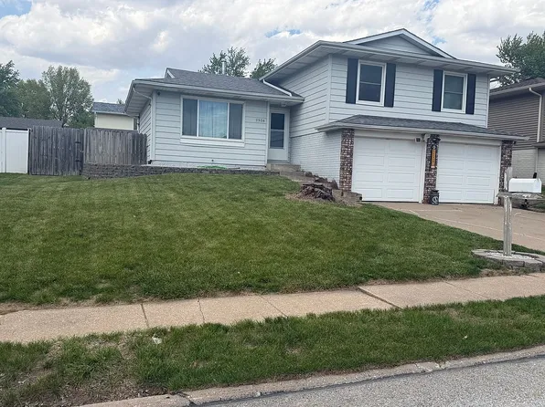 2508 W 60th St, Davenport, IA 52806