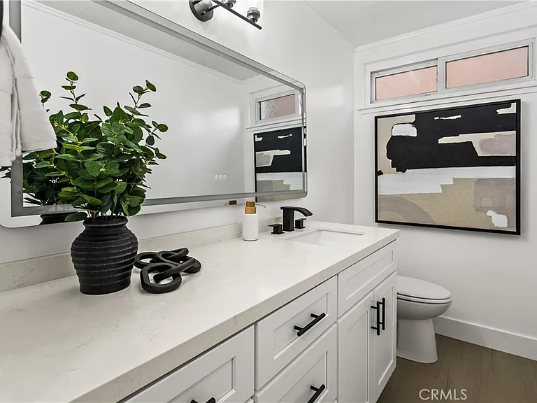 9882 Kings Canyon Dr — Photo 30