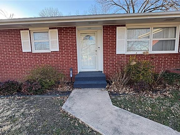 3rd image of 410 S Wilshire Blvd