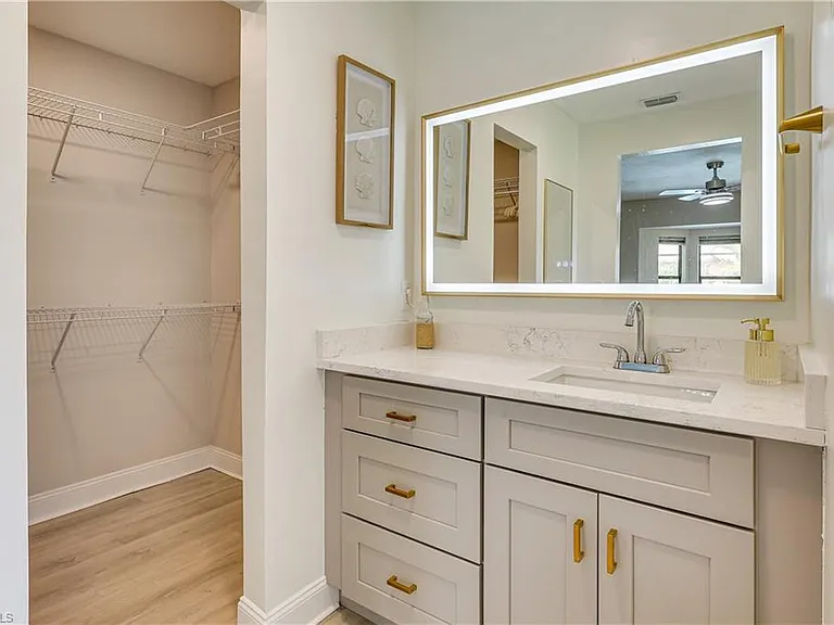 6030 Perthshire Ln — Photo 21