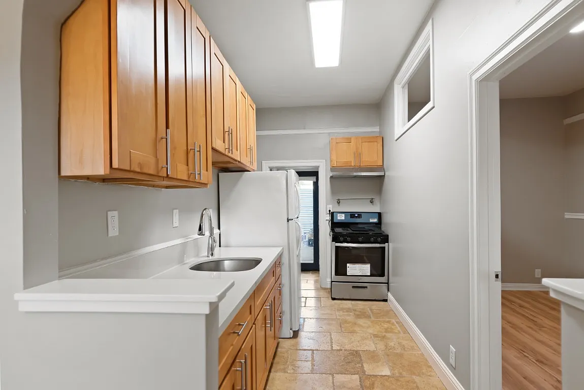 1235 Stanford Avenue - 5580 Vallejo Ave, Unit B — Photo 4
