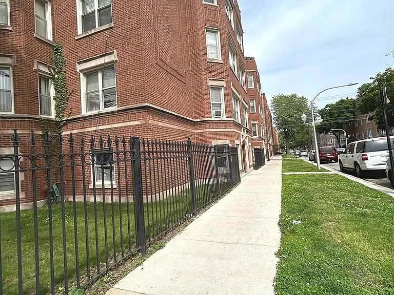 7655 S Yates Blvd #2408-1 — Photo 2