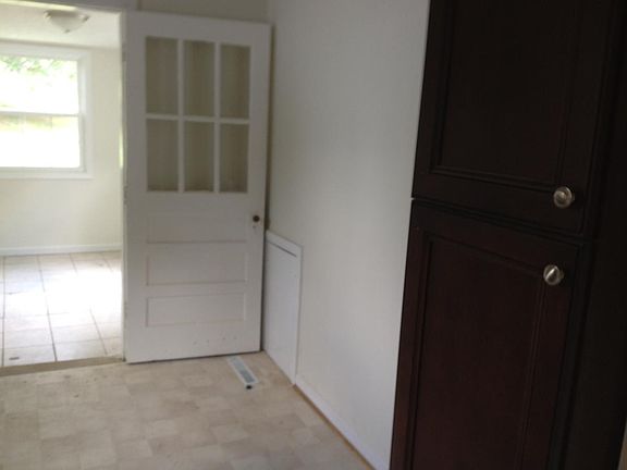 5th image of 1200 Toledo Ave