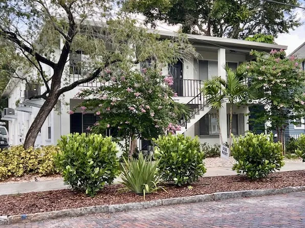 623 3rd St N APT 6, Saint Petersburg, FL 33701