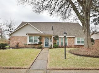 6203 Birchmont Ct, Houston, TX 77092