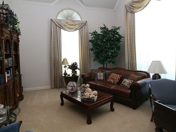 4th image of 5104 Sanibel Ct