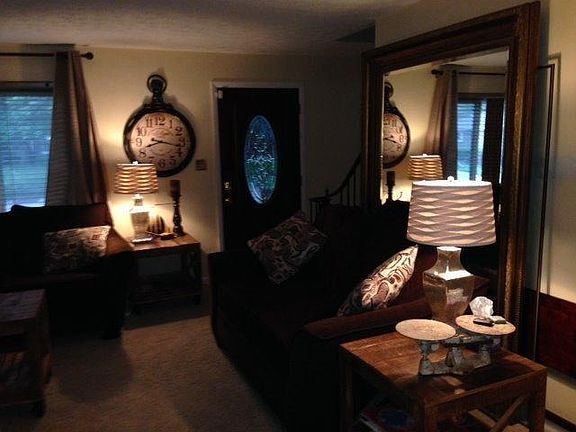 4th image of 1012 Willowdale Ave