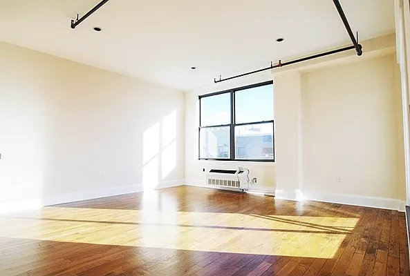 Rented by Compass | media 19