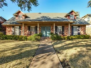 9511 Estate Ln, Dallas, TX 75238