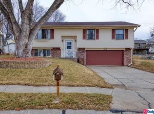 7417 S 53rd St, Omaha, NE 68157