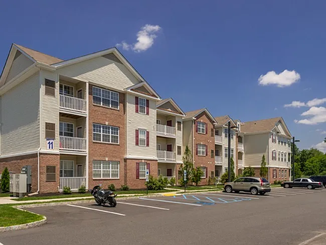 Camelot at Cinnaminson Harbour — Photo 14