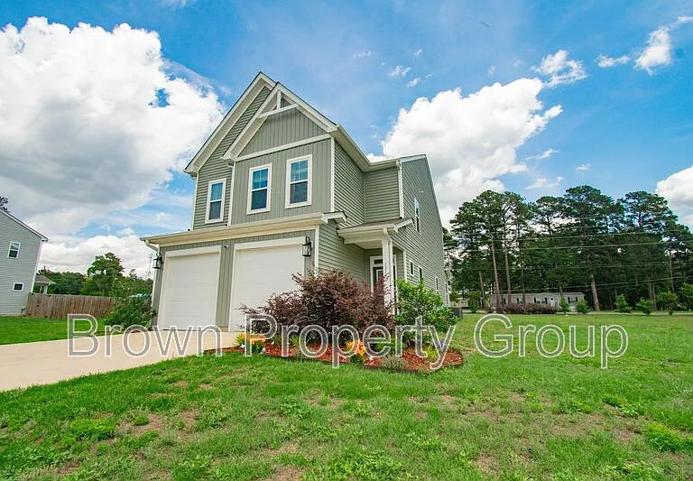 131 Cayden Pl — Photo 2