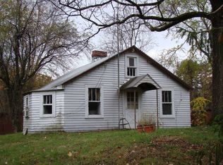 114 S Cross Rd, Staatsburg, NY 12580