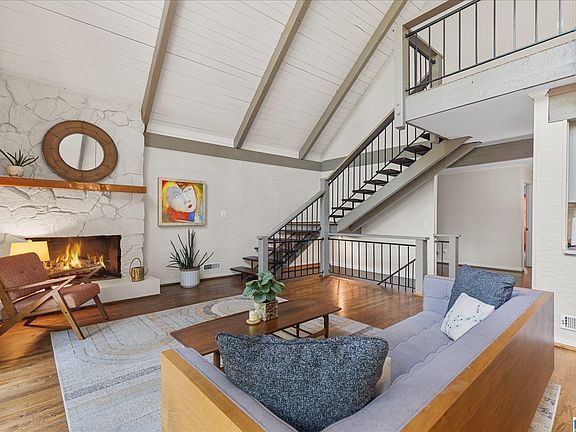 4th image of 1421 Indian Crest Dr