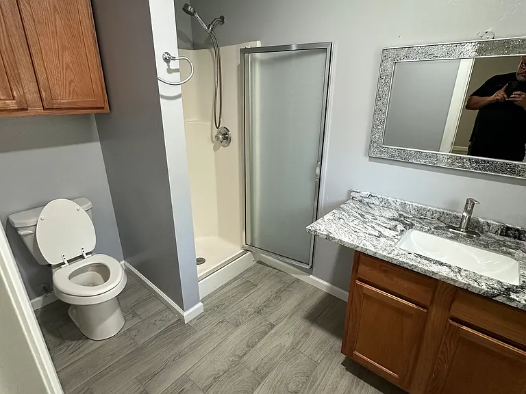 2512 SE 48th St — Photo 7
