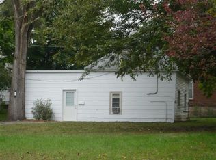 1013 Van Buren Ave, Charleston, IL