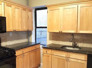 390 North Ave APT 1A, New Rochelle, NY 10801