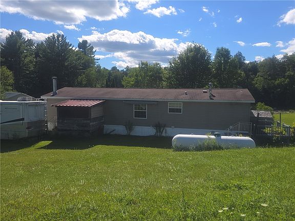 3rd image of 327 Wilcox Rd