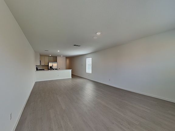 3rd image of 3105 Lynmar Ln