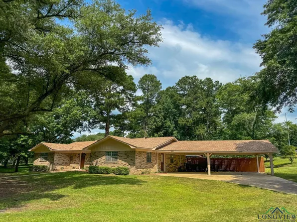 411 Spearman Dr, Atlanta, TX 75551