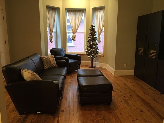 5th image of 2433 Tracy Ave