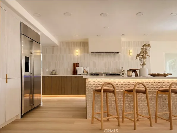 2912 E Hempstead Rd, Anaheim, CA 92806