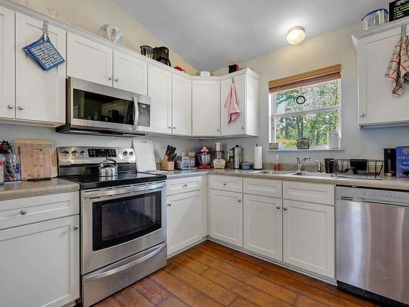 5th image of 4557 Sunray Pl